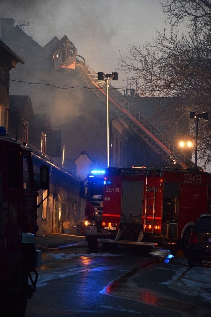 Kiedy strażacy dotarli na miejsce, budynek stał w ogniu....