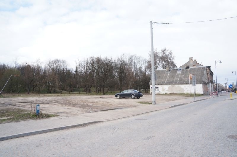 Ul. Młynowa. Będzie płatny parking obok Rynku Siennego (zdjęcia, wideo)