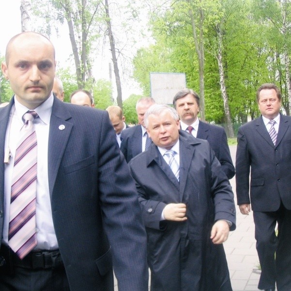 Wynik referendum będzie ważnym sygnałem nie tylko dla mieszkańców Podlasia, ale dla wszystkich Polaków - mówił w Sokółce i Suchowoli premier Jarosław Kaczyński.