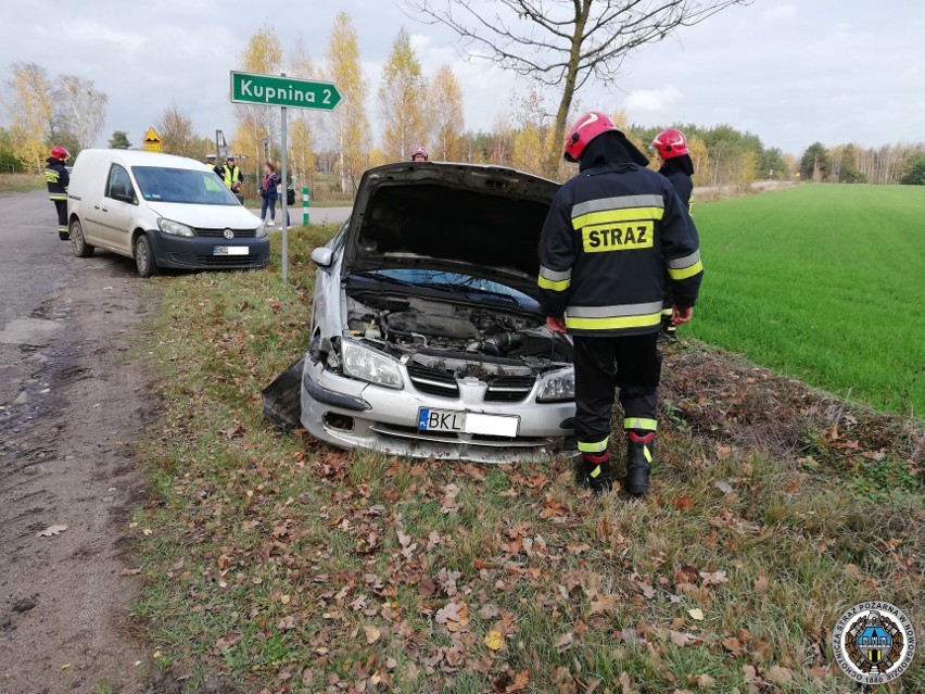 Nowogród. Wypadek na DW 648: Zderzenie nissana z...