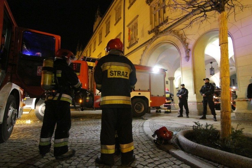 Pożar we wrocławskim Ratuszu. Paliło się na zapleczu sali sesyjnej