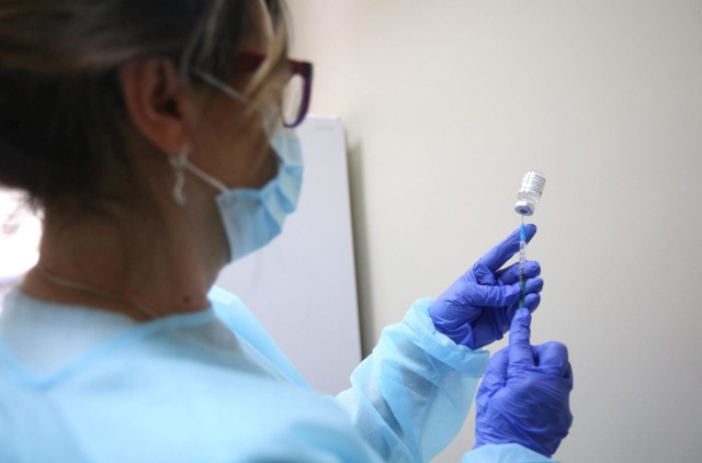 Szczepionka na COVID-19 może być produkowana w Polsce. PFR wyłoży na ten cel 40 mln zł