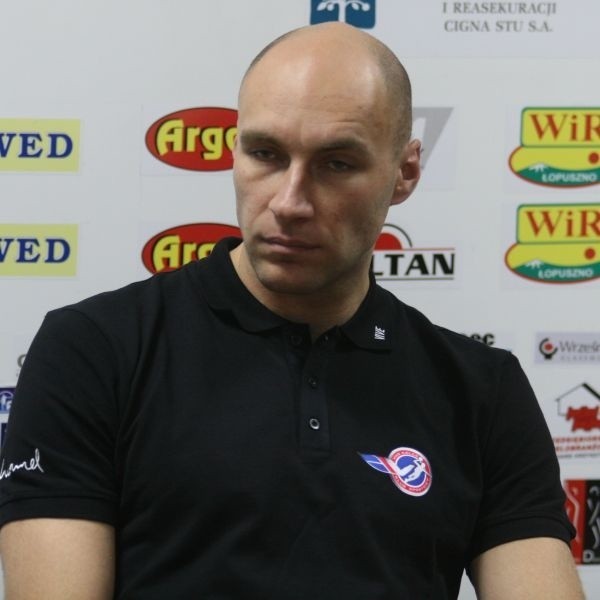 Michaił Usaczow podpisał półtoraroczny kontrakt z Vive.