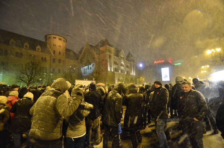 Zima w Poznaniu: Wieczorem zaczął padać śnieg