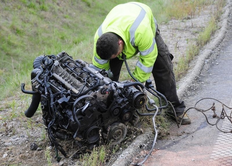 Śmiertelny wypadek na autostradzie! Alfa romeo szybowała w powietrzu [FILM, zdjęcia]