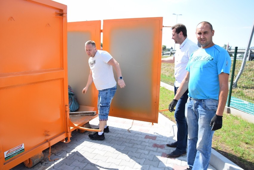 Zaczął działać nowy punkt zbiórki odpadów w Kocmyrzowie. Jest czynny pięć dni w tygodniu