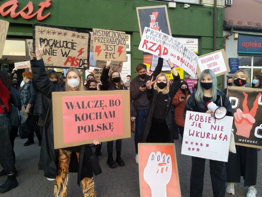 Protest kobiet w Jędrzejowie.