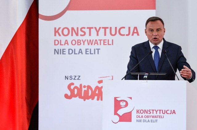 Prezydent ponosi odpowiedzialność polityczną i karną wyłącznie przed Trybunałem Stanu - uważa prof. Jerzy Zajadło.