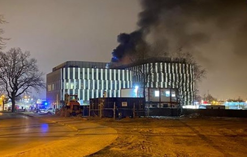 Pożar biurowca przy al. Roździeńskiego w Katowicach