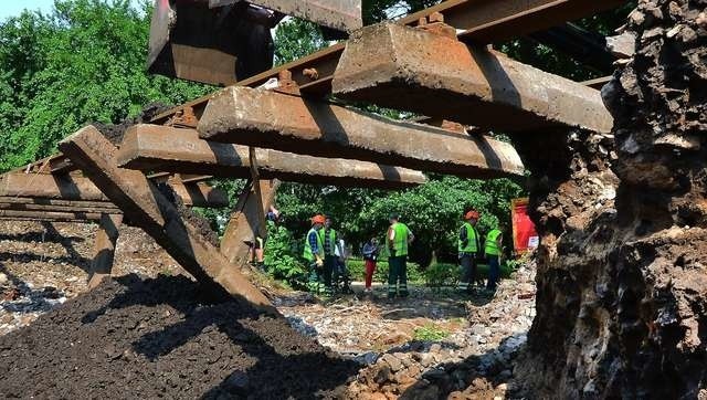 DESZCZ podmyte  torowisko ToruńskaDESZCZ podmyte  torowisko Toruńska