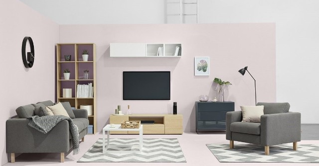 Aranżacja mieszkania w stylu minimalistycznymZ badania na temat tego, jakie meble lubią Polacy, wynika, że cenimy sobie wnętrza urządzone w wersji „light".