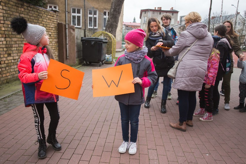 Część rodziców dzieci z SP 2 popiera strajkujących [zdjęcia]