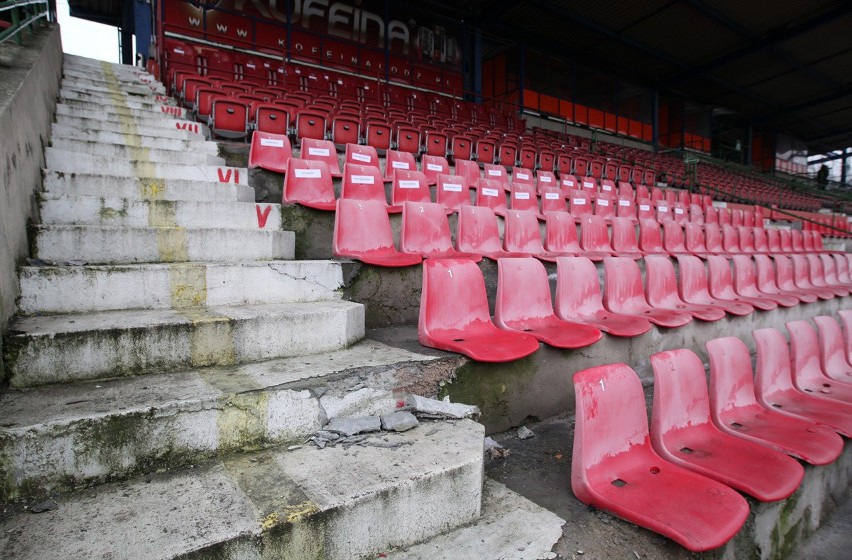 Stadion Widzewa Łódź przechodzi do historii. Zobacz zdjęcia obiektu tuż przed rozbiórką [ZDJĘCIA]