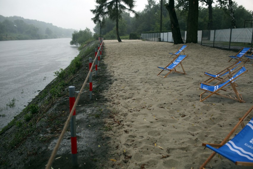 Kraków. Otwarta plaża na Zwierzyńcu [ZDJĘCIA]