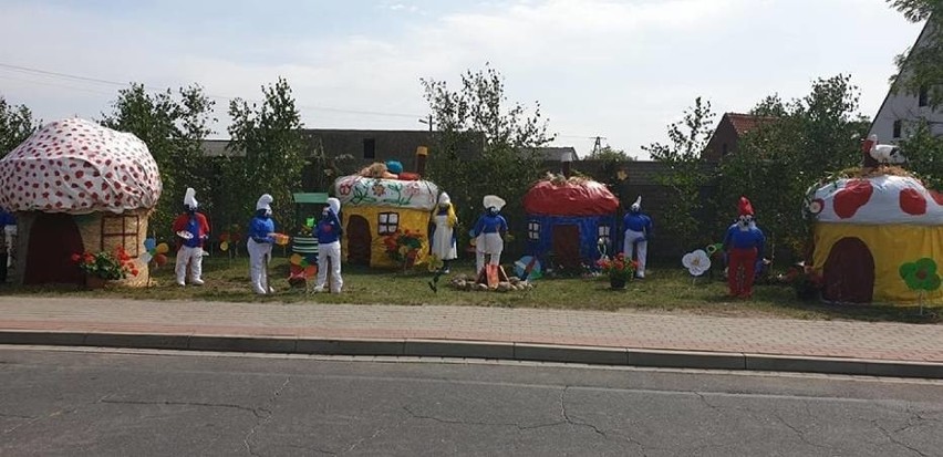 Smerf Farmer został skradziony z wioski smerfów w...