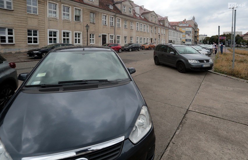 Strefa Płatnego Parkowania w Szczecinie. Kierowcy zapomnieli, że w SPP już trzeba płacić. Posypały się pisemne upomnienia
