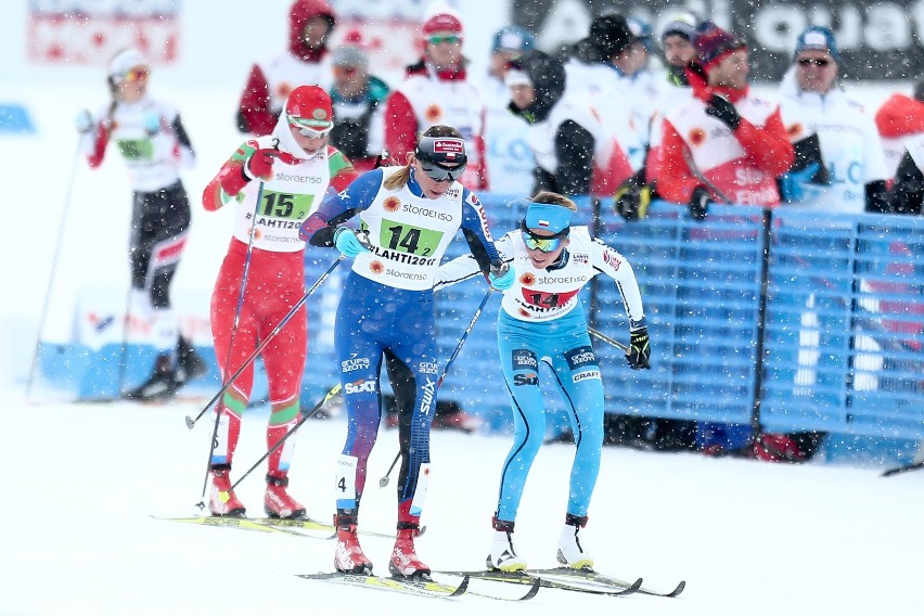 Polki w sztafecie 4x5 km na mistrzostwach świata w Lahti...