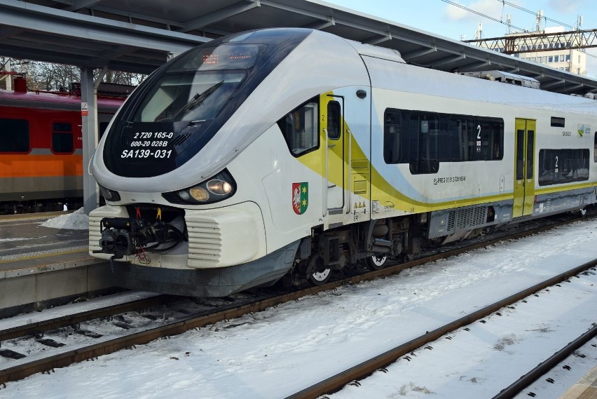 Coraz więcej osób w ostatnich latach korzystało z transportu...