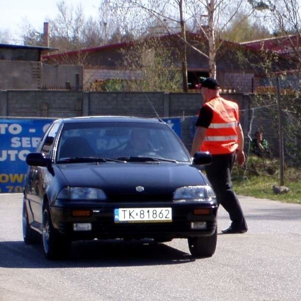 Koronną konkurencją były wyścigi równoległe samochodów na ćwierć mili.