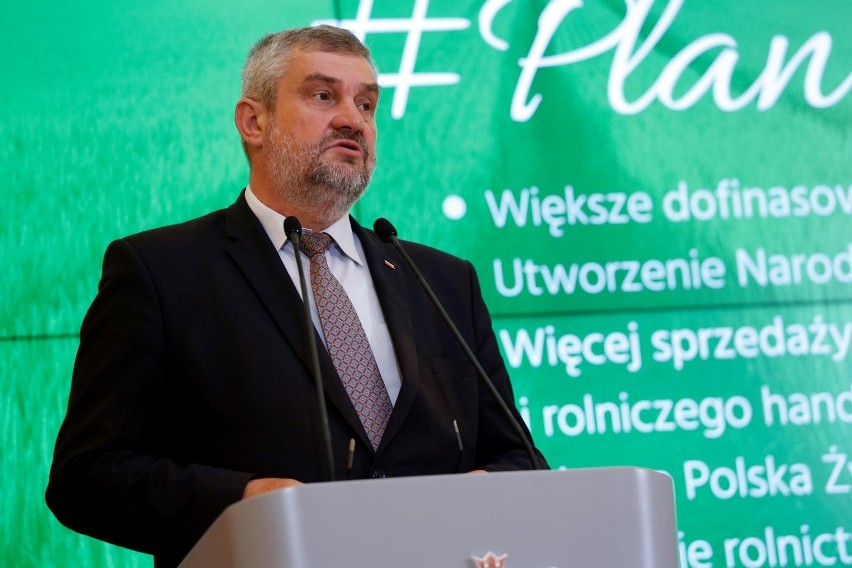 Hodowla zwierząt futerkowych. Minister rolnictwa Jan Krzysztof Ardanowski: Będzie wyraźne zaostrzenie przepisów