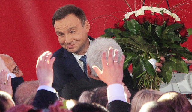 Andrzej Duda prezydentem RPWYNIKI WYBORÓW PREZYDENCKICH 2015 W WYBRANYCH MIASTACH:* WYNIKI WYBORÓW W RYBNIKU* WYNIKI WYBORÓW W ŻYWCU* WYNIKI WYBORÓW W MYSŁOWICACH* WYNIKI WYBORÓW W ZAWIERCIU* WYNIKI WYBORÓW W PSZCZYNIE* WYNIKI WYBORÓW W SOSNOWCU* WYNIKI WYBORÓW W WODZISŁAWIU* WYNIKI WYBORÓW W RACIBORZU* WYNIKI WYBORÓW W ŚWIĘTOCHŁOWICACH* WYNIKI WYBORÓW W MYSZKOWIE* WYNIKI WYBORÓW W CIESZYNIE* WYNIKI WYBORÓW W DĄBROWIE GÓRNICZEJ* WYNIKI WYBORÓW W SIEMIANOWICACH* WYNIKI WYBORÓW W BIELSKU-BIAŁEJ* WYNIKI WYBORÓW W KŁOBUCKU* WYNIKI WYBORÓW W BĘDZINIE* WYNIKI WYBORÓW W KATOWICACH* WYNIKI WYBORÓW W BYTOMIU* WYNIKI WYBORÓW W CZĘSTOCHOWIE* WYNIKI WYBORÓW W PIEKARACH* WYNIKI WYBORÓW W TYCHACH* WYNIKI WYBORÓW W JAWORZNIE