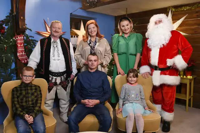 Rodzina Szewczyków z Ławeczka Nowego spod Zwolenia odwiedziła ekipę "Naszego Nowego Domu" podczas świątecznego odcinka odwiedziła ekipę programu.