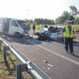 1 lipca 2014 w zderzeniu opla z busem zginął 30-letni kierowca auta osobowego.