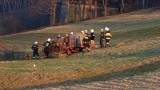 Rozdziele. Tragiczny wypadek traktorzysty, rolnik zginął na miejscu [ZDJĘCIA]