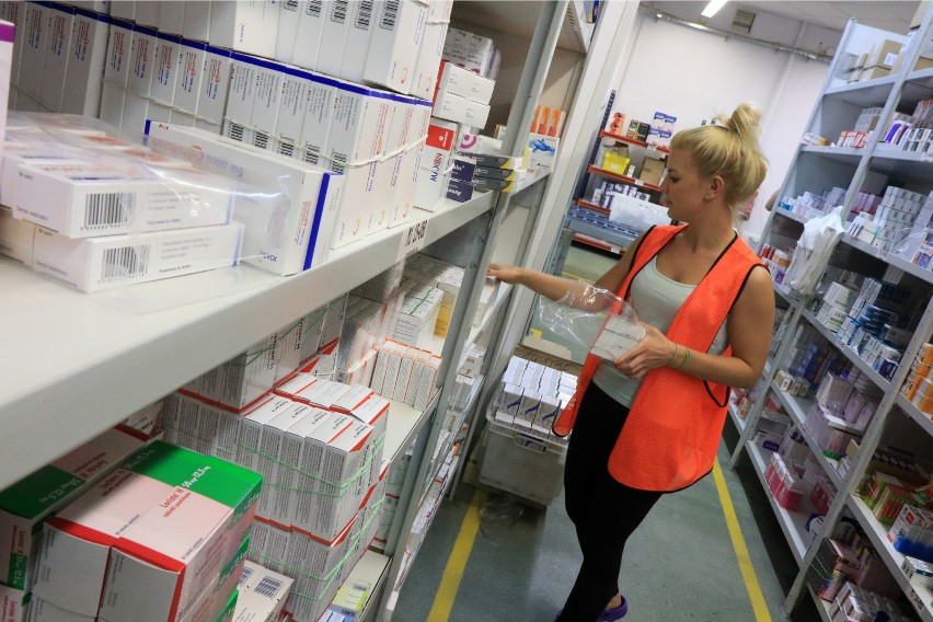 2 mln 800 tys. opakowań bezpłatnych leków otrzymali w tym roku mieszkańcy w wieku 75 plus w Łódzkiem 