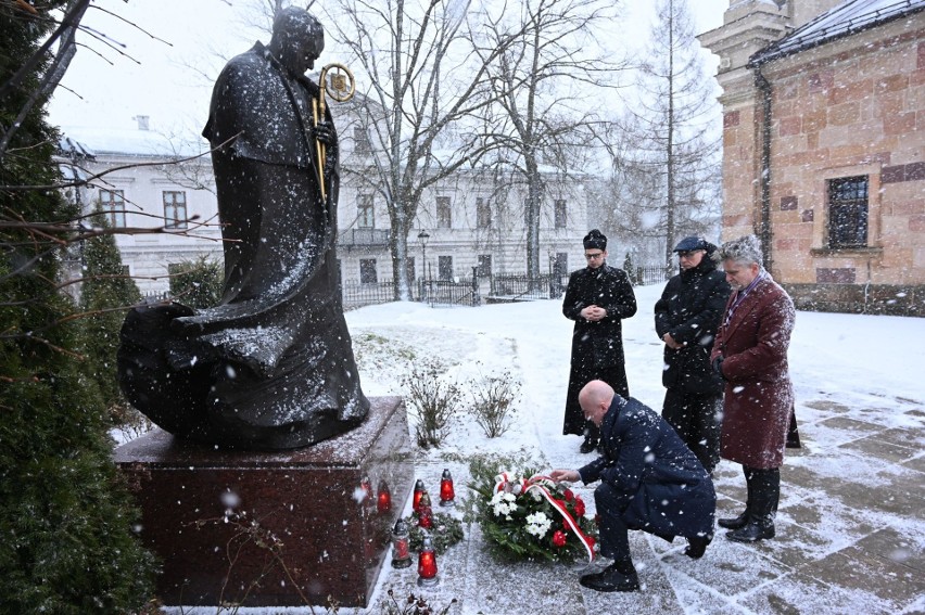 Nie uległ komunistom. 72 lat temu aresztowano biskupa kieleckiego Czesława Kaczmarka