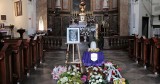 Pogrzeb Krzysztofa Kiersznowskiego. Wybitny aktor spoczął w Komorowie. Uroczystości pogrzebowe odbyły się w kościele pw. św. Aleksandra na pl. Trzech Krzyży