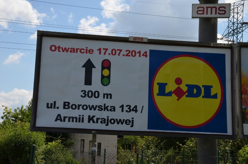 Nowy Lidl we Wrocławiu powstaje przy skrzyżowaniu ul....