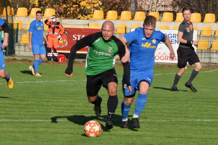 Olimpia Pogoń Staszów zremisowała w czwartoligowym meczu z GKS Rudki 2:2 [DUŻO ZDJĘĆ]