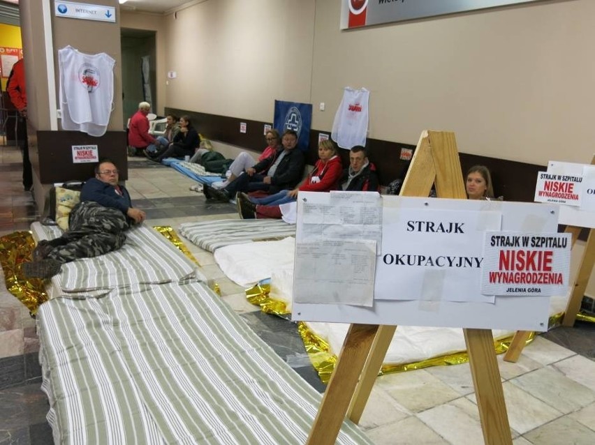 Strajk okupacyjny w szpitalu w Jeleniej Górze