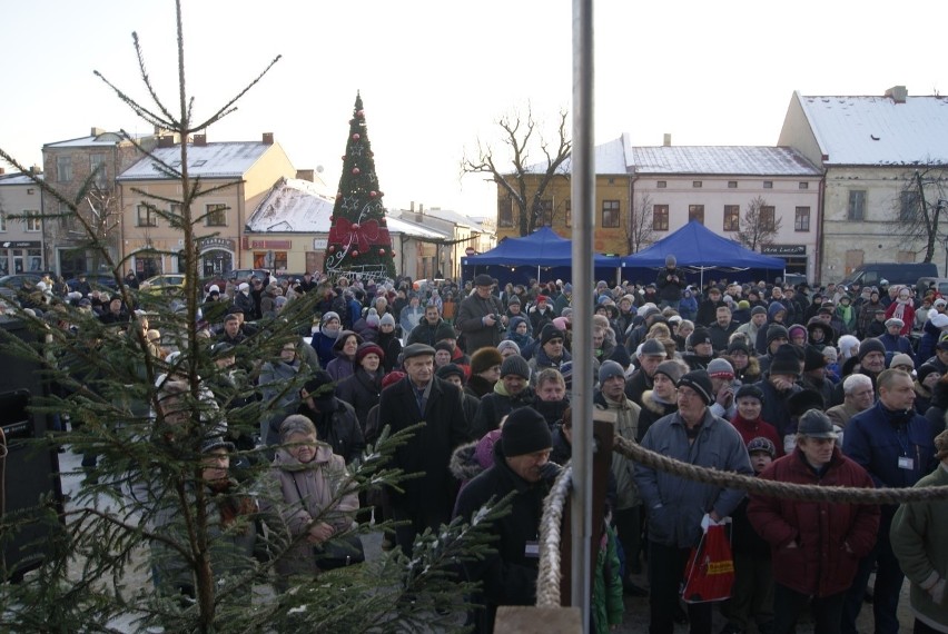 Olkusz. Były tradycyjne potrawy i paczki dla potrzebujących