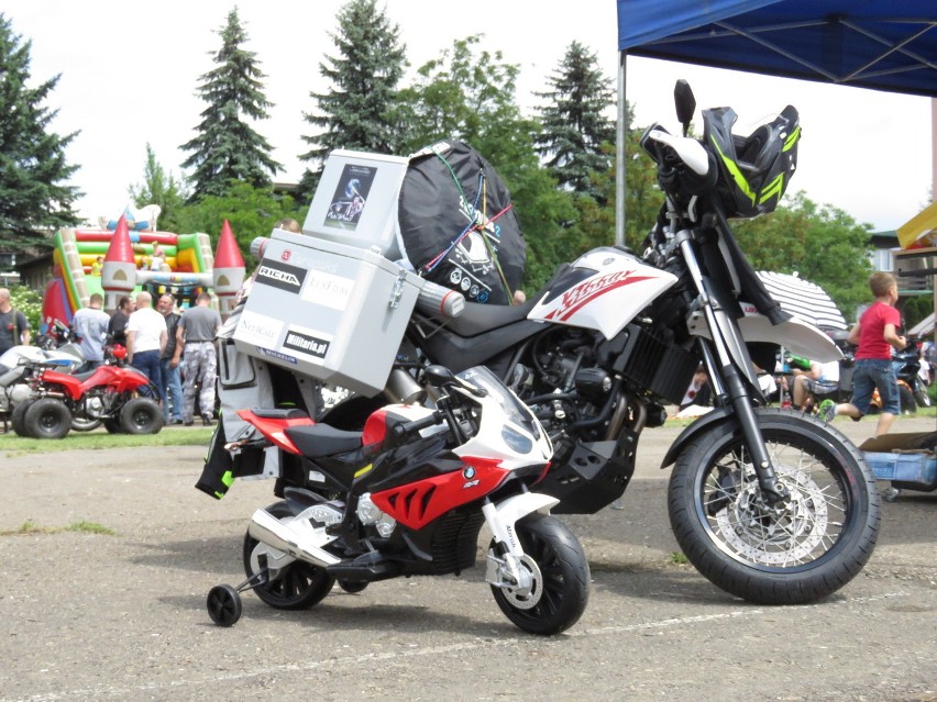 Tomasz Gorzędowski z Piekar wyrusza w podróż motocyklem...