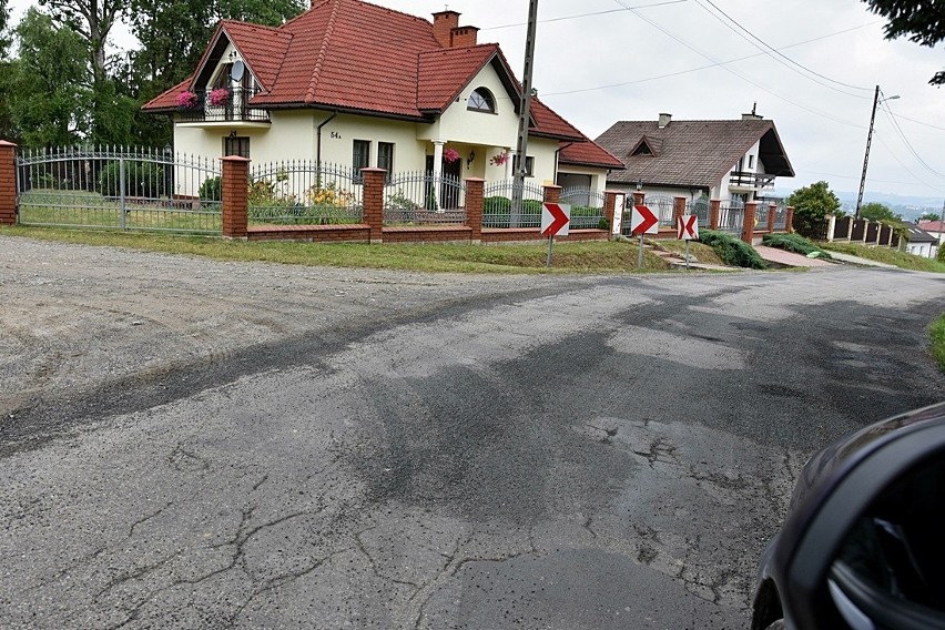 Wojewoda sypnął kasą. Niedługo  z ulgą odetchną mieszkańcy ulicy Łokietka [ZDJĘCIA]