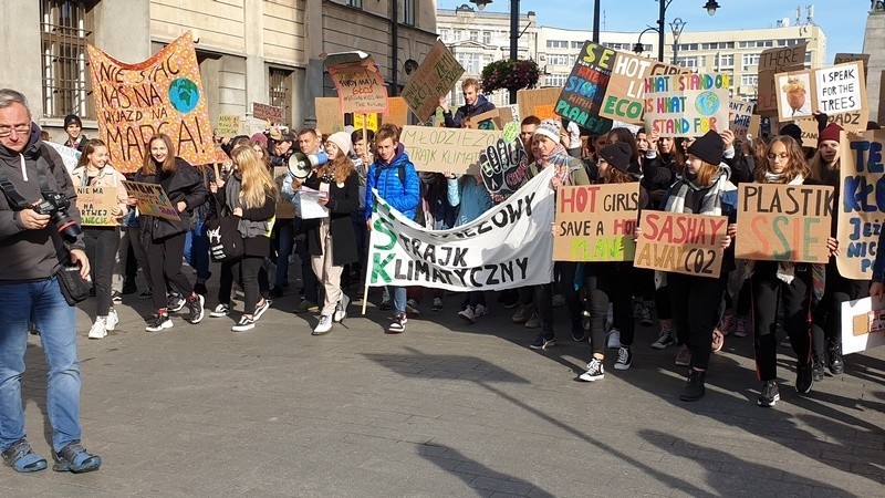 Młodzieżowy Strajk Klimatyczny - Protest Tysięcy Miast