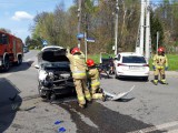 Wypadek na feralnym skrzyżowaniu w Rybniku. Ucierpiały dwie kobiety, zostały zabrane do szpitala