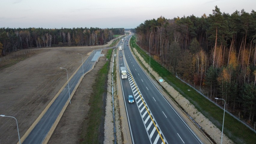 Pierwsze samochody pojechały w poniedziałek obwodnicą...