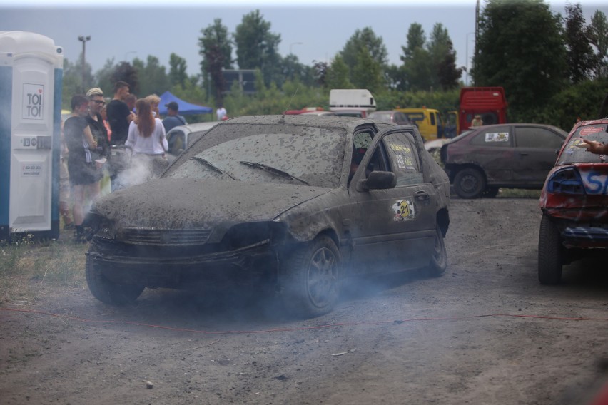 WRAK-RACE Silesia w Gliwicach. Spaliny, ryk silników i dużo emocji w obiektywie Marzeny Bugały