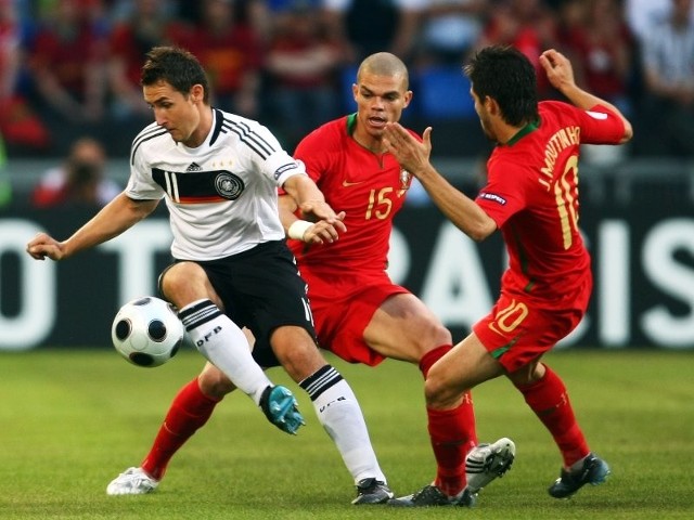 W dotychczasowych meczach Niemcy i Portugalii na mistrzostwach piłkarskich górą byli Niemcy. Jak będzie w finale Euro 2016?