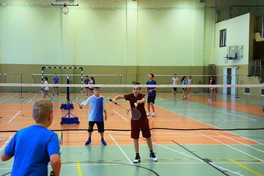 Gra w badmintona rozwija ogólną sprawność fizyczną