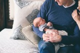 Urlop tacierzyński 2019: Ojcowie dostaną 2 miesiące urlopu rodzicielskiego ZASADY. Nowe przepisy zatwierdzone przez PE [16. 4. 2019 r.]