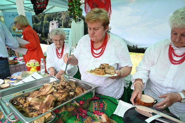 W sobotę, 23 lipca, na boisku leśnym, po dwóch latach przerwy spowodowanej pandemią, odbył się Dzień Gminy Zagnańsk. Nie zabrakło również II Zagnańskiego Grzybobrania. W kulinarnym konkursie rywalizowało siedem Kół Gospodyń Wiejskich.