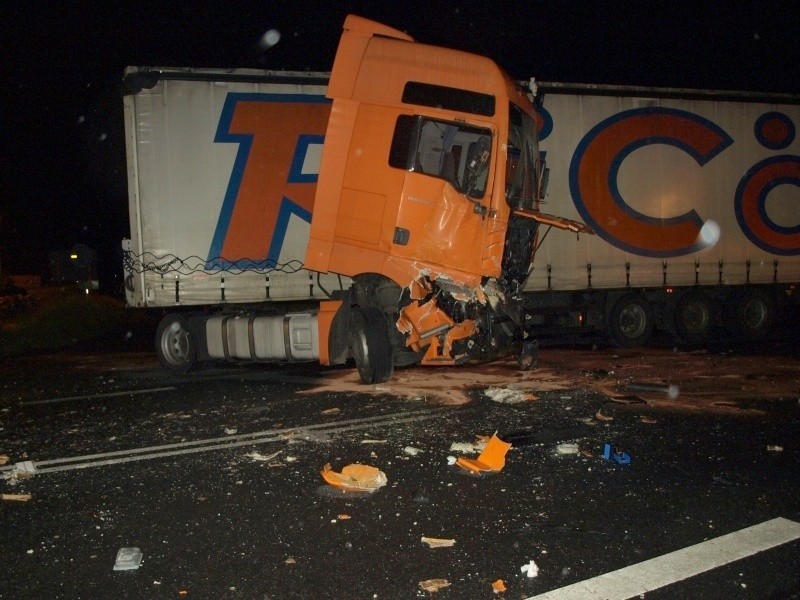 W Sękowicach zderzyły się dwie ciężarówki.