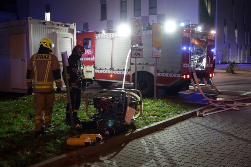 Pożar w szpitalu MSWiA w Lublinie. Zobacz zdjęcia z akcji w trakcie dogaszania