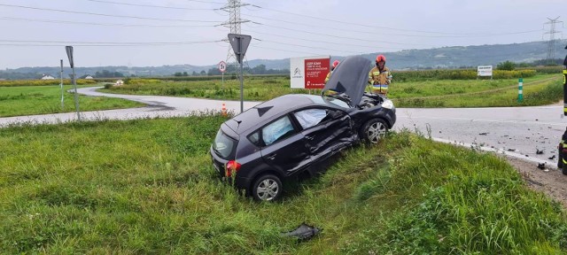 Skrzyżowanie koło cmentarza, jest feralnym odcinkiem wschodniej obwodnicy Wojnicza. Bardzo często dochodzi tam do zdarzeń drogowych