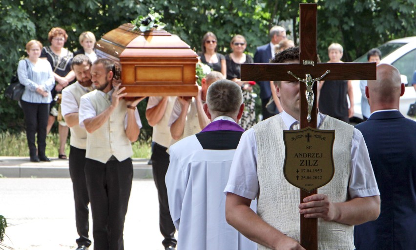 Bliscy i przyjaciele pożegnali śp. Andrzeja Zilza, radnego...