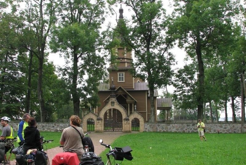 Rowerzyści - pasjonaci zwiedzali nasz region [ZDJĘCIA]